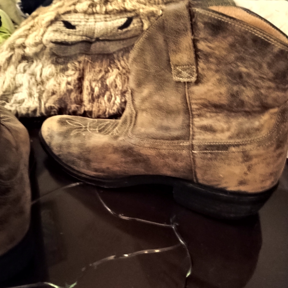 LAURA LEE BRAND LEATHER BOOTS!! MADE IN MEXICO, DISTRESSED LOOK!! - Picture 8 of 11